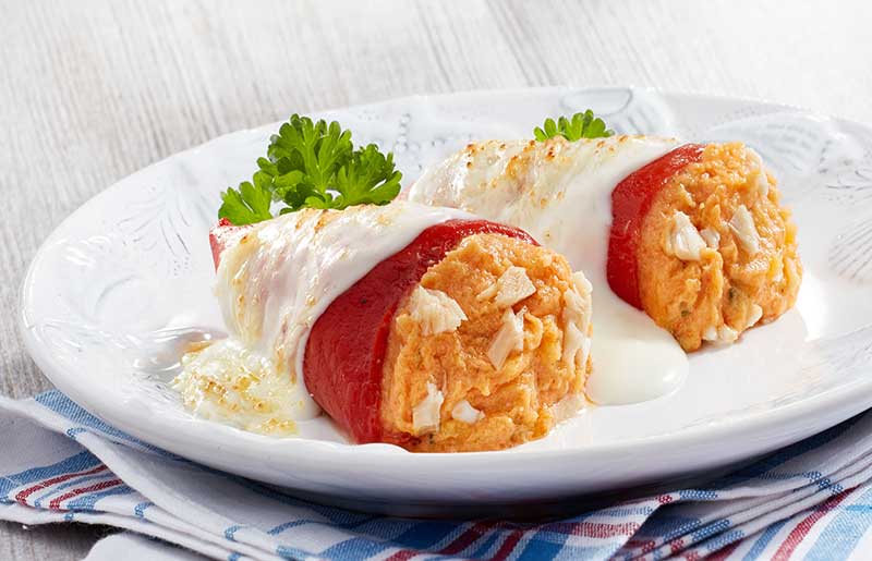 Pimientos rellenos de atún y huevo duro