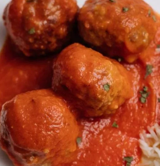 Albóndigas en salsa de tomate