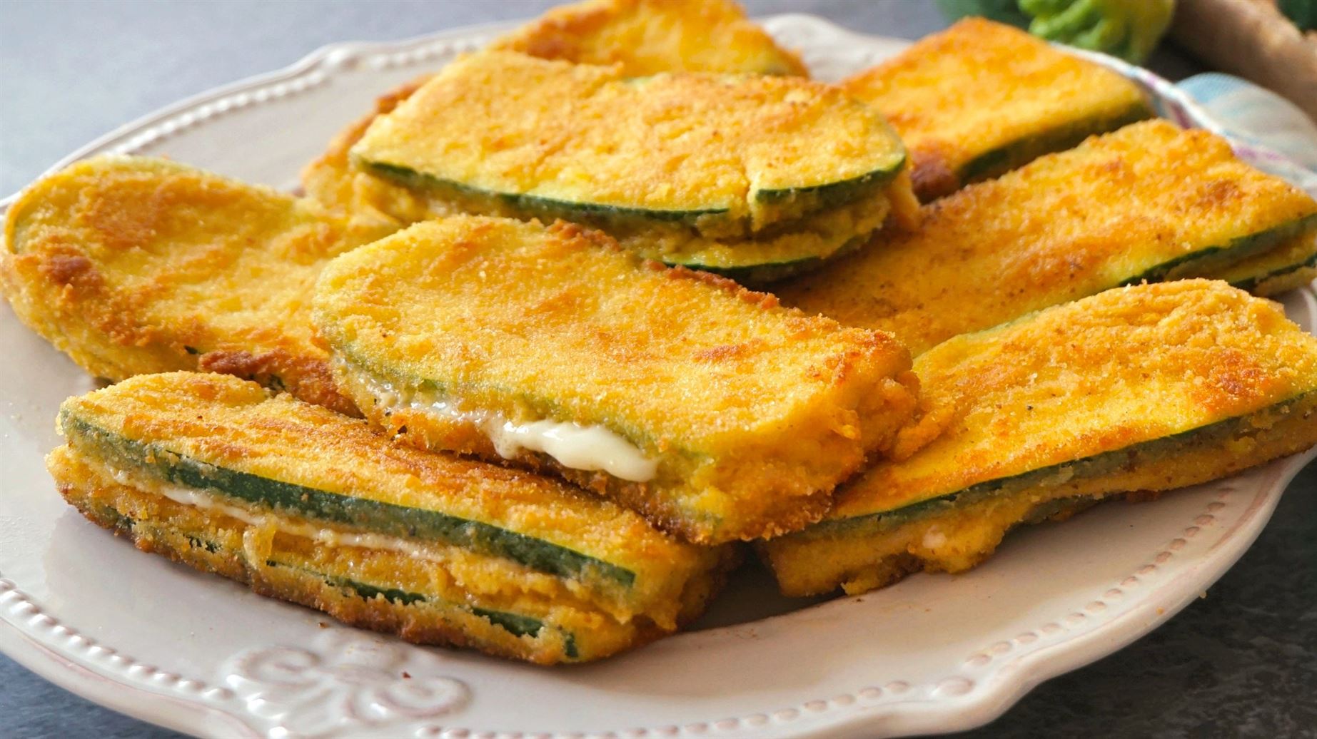 San jacobos de calabacín (calabacín, serrano y queso)