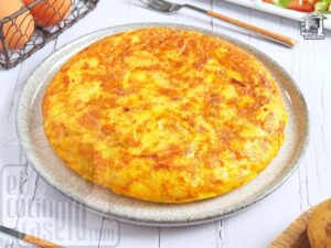 Tortilla de patata con cebolla cuarto
