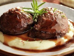 Carrilleras en salsa de vino tinto